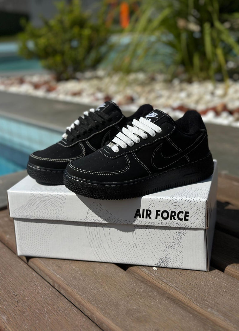 TÊNIS AIR FORCE BLACK EDITION