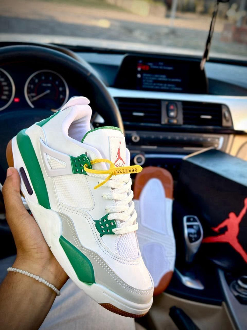 TÊNIS NIKE JORDAN 4 VERDE