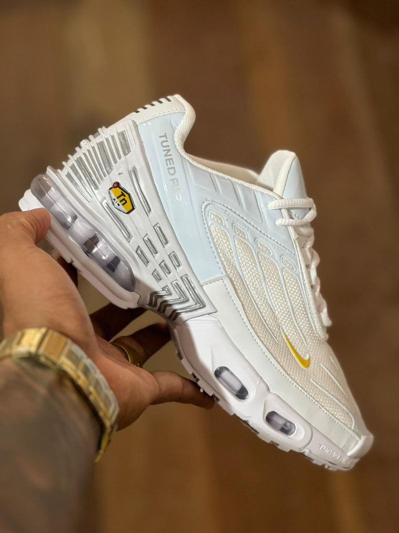 TÊNIS NIKE TN PLUS WHITE