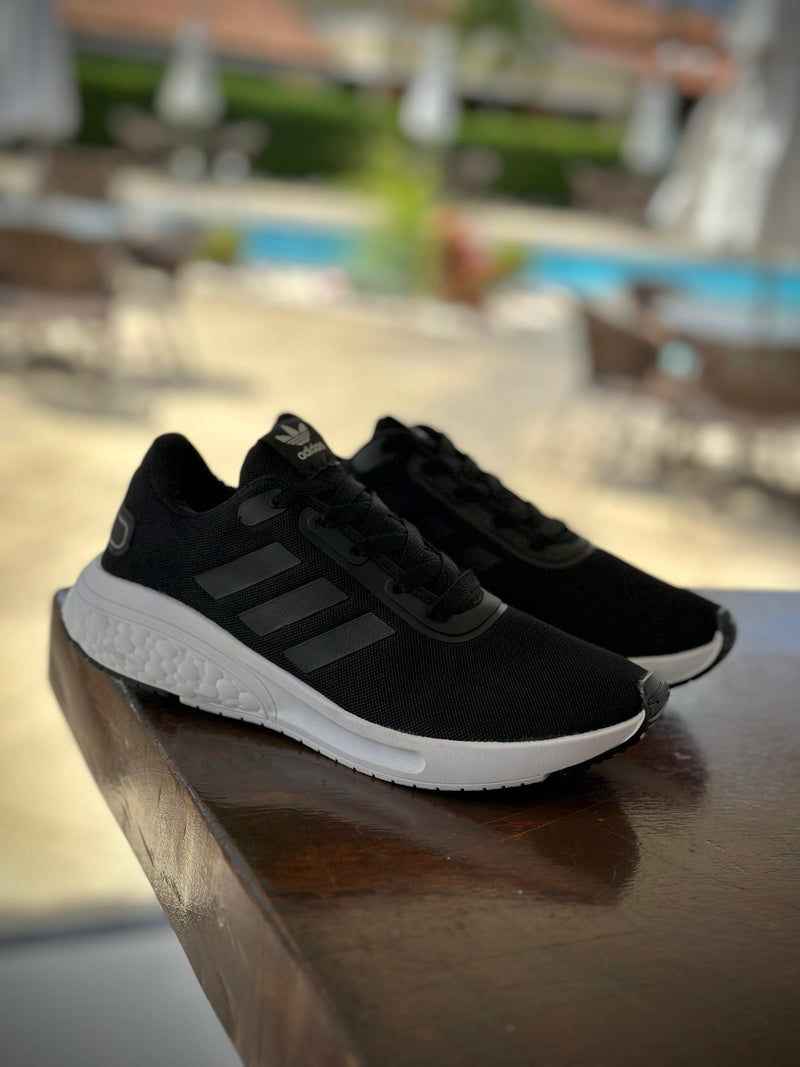 TÊNIS ADIDAS SUPER SPORT BLACK