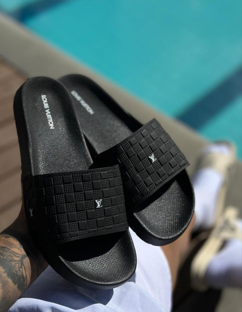 SANDÁLIA SLIDE LOUIS VUITTON BLACK