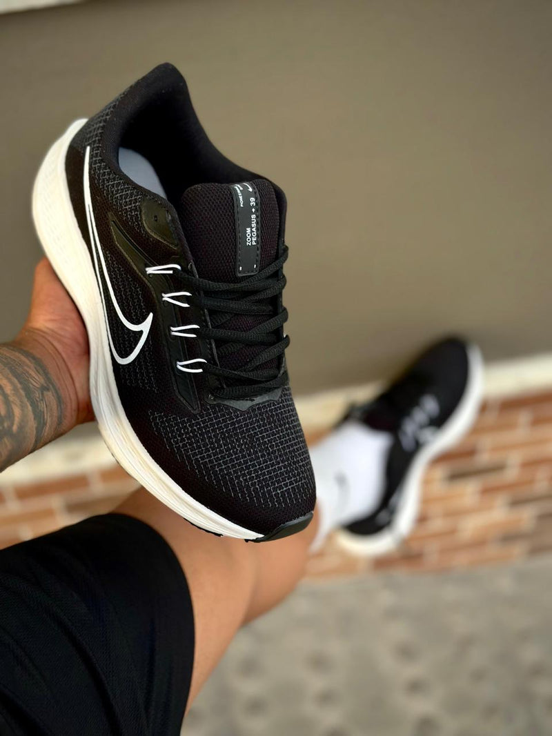 TÊNIS NIKE ZOOM SPORT PRETO