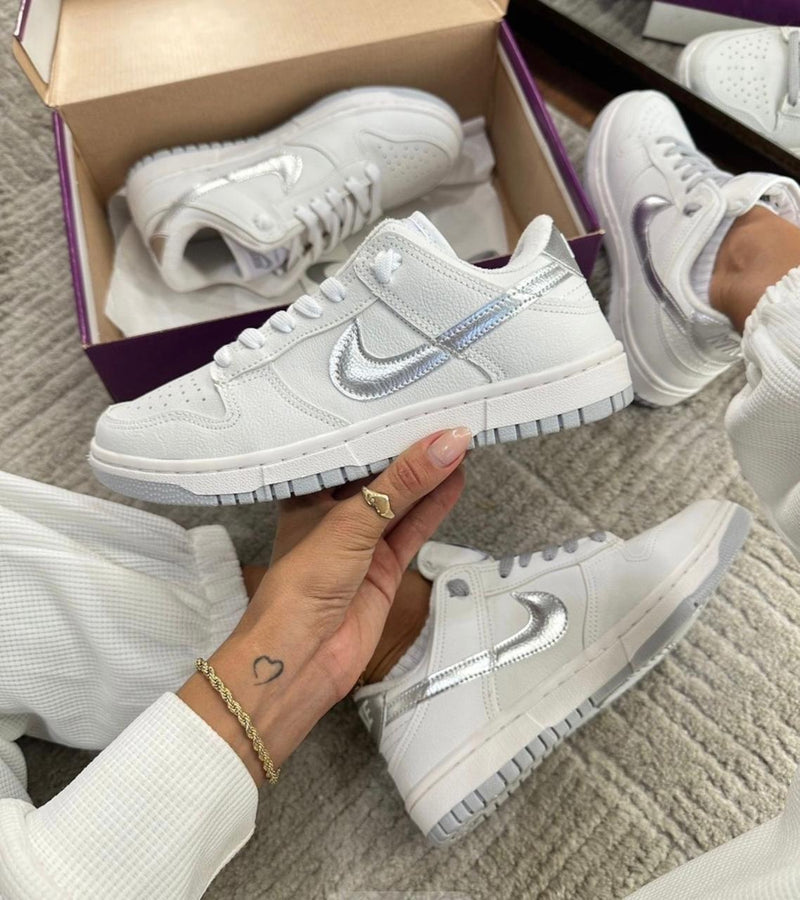 TÊNIS NIKE DUNK WHITE