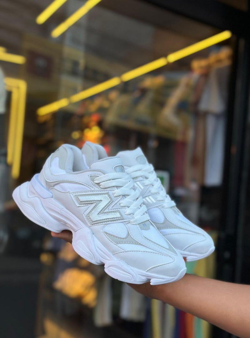 TÊNIS NEW BALANCE 9060 WHITE