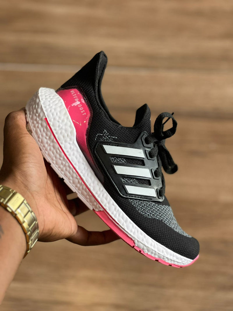 TÊNIS ADIDAS BOOST