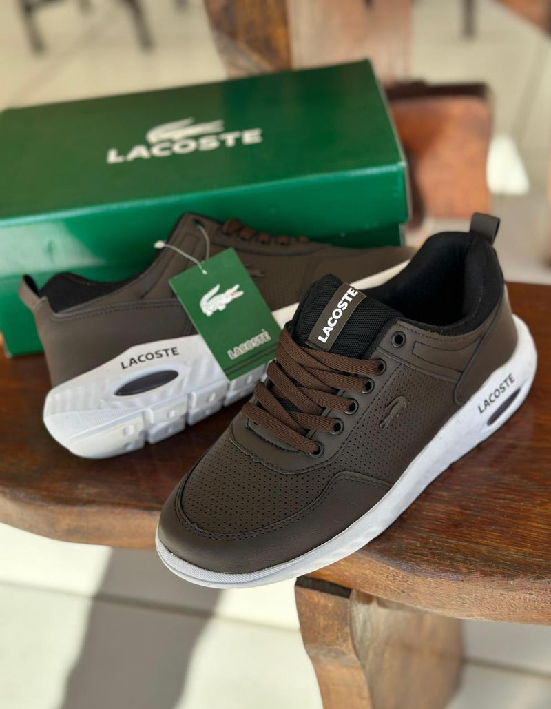 TÊNIS LACOSTE SPORT MARROM