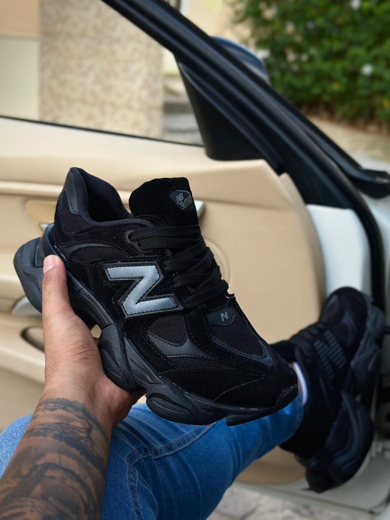 TÊNIS NEW BALANCE 9060 ALL BLACK