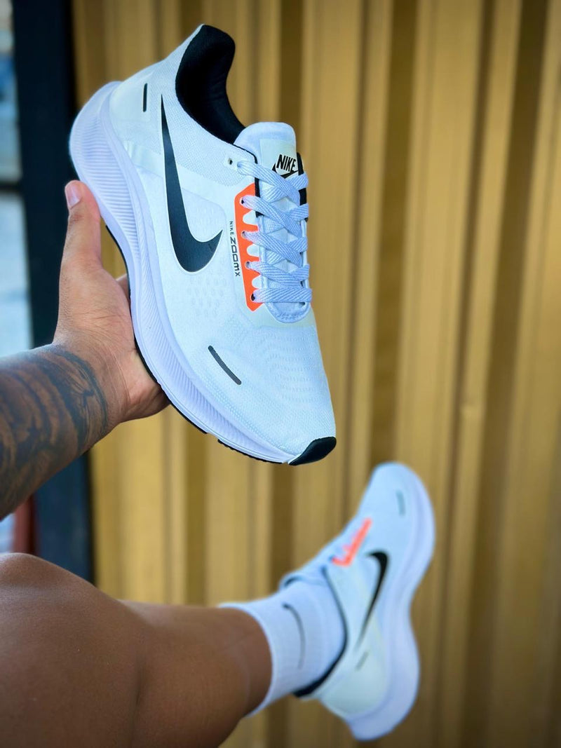 TÊNIS NIKE ZOOM 2 BRANCO