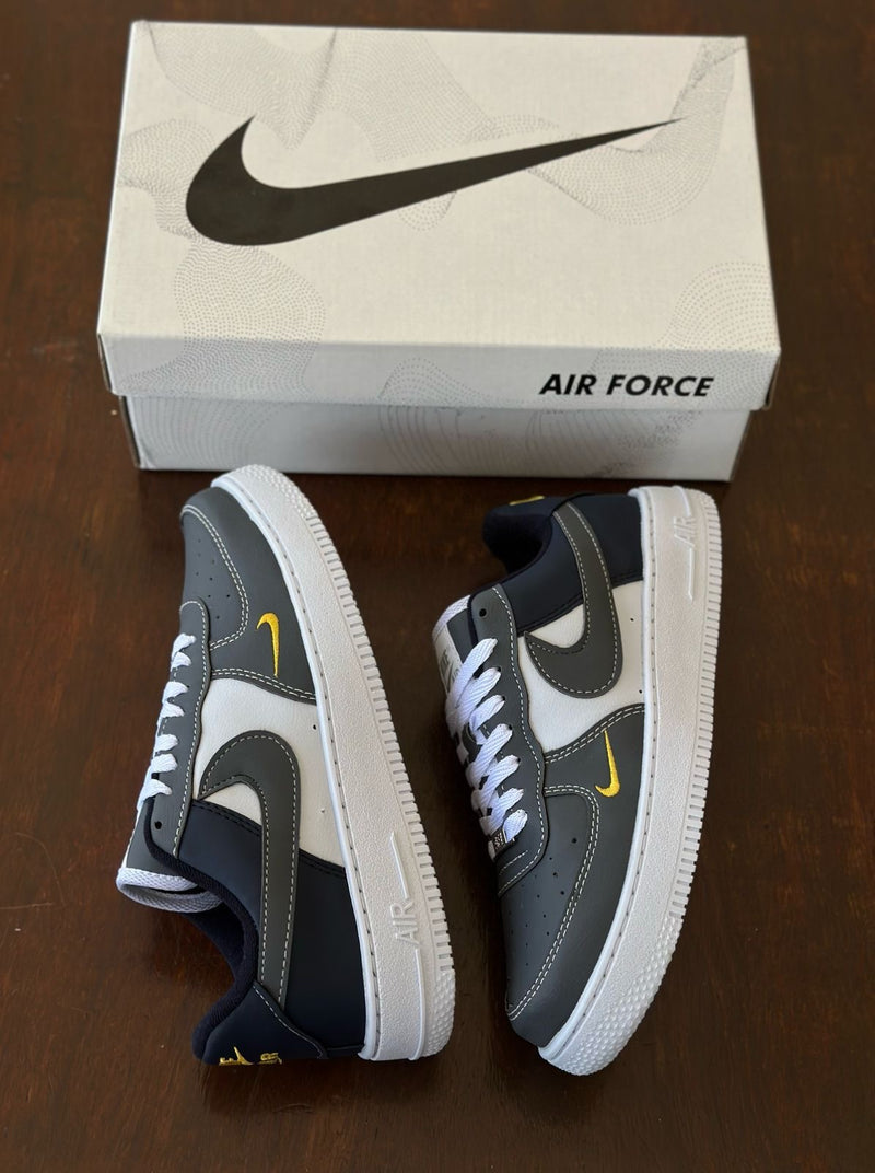 TÊNIS NIKE AIR FORCE TRICOLOR