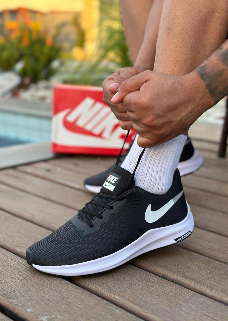 TÊNIS NIKE ZOOM XR PRETO