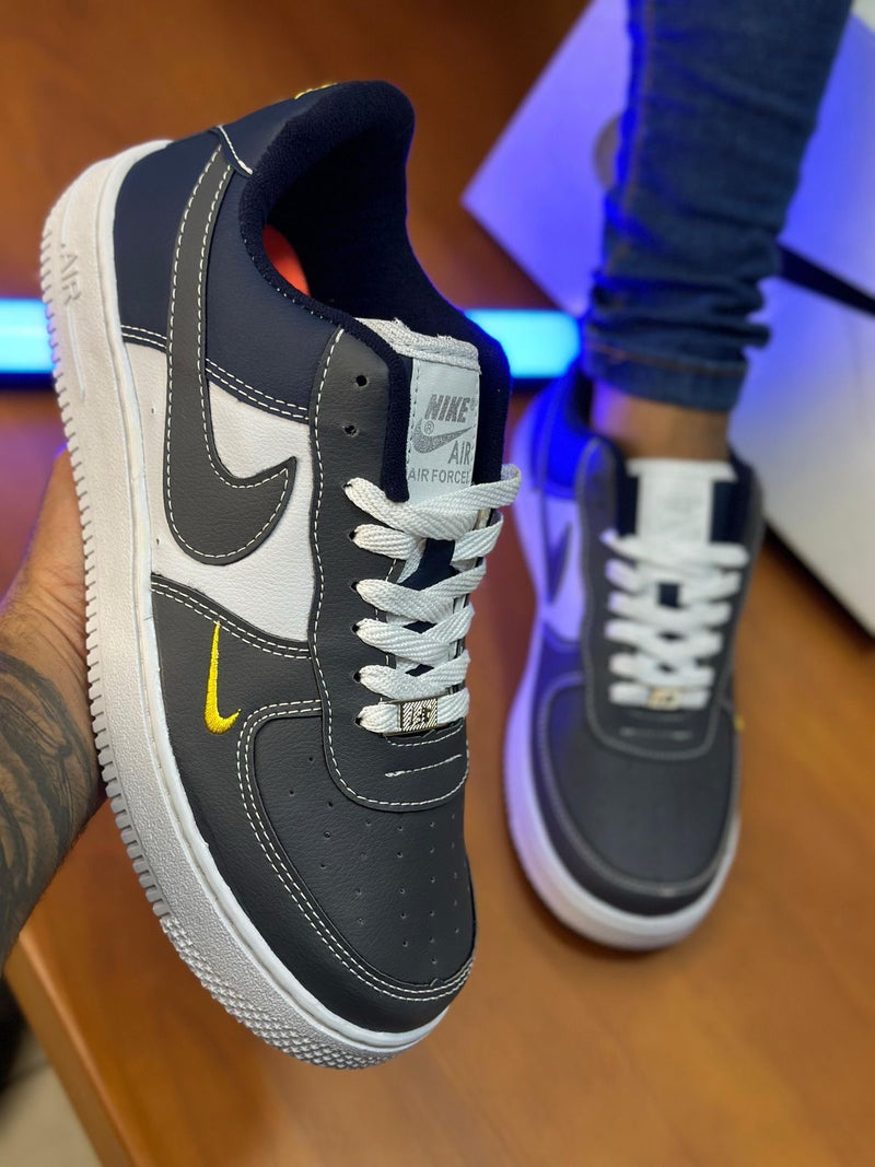 TÊNIS NIKE AIR FORCE TRICOLOR