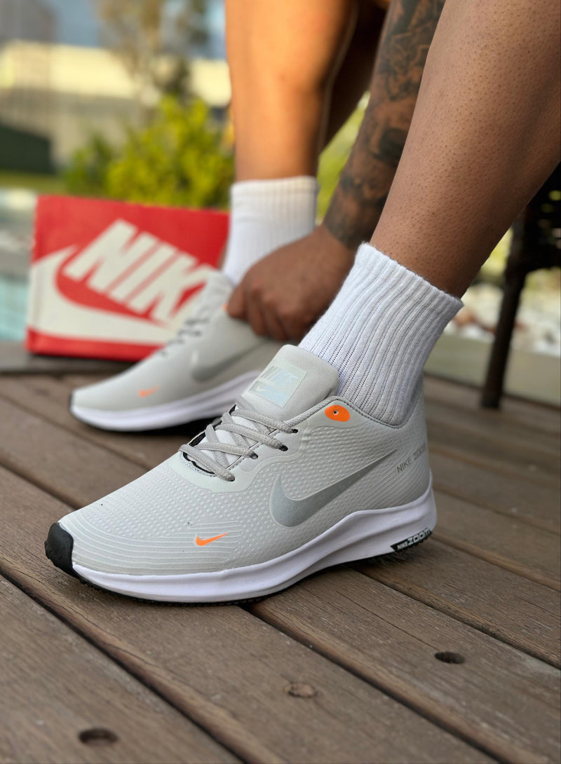 TÊNIS NIKE ZOOM SPORT CINZA